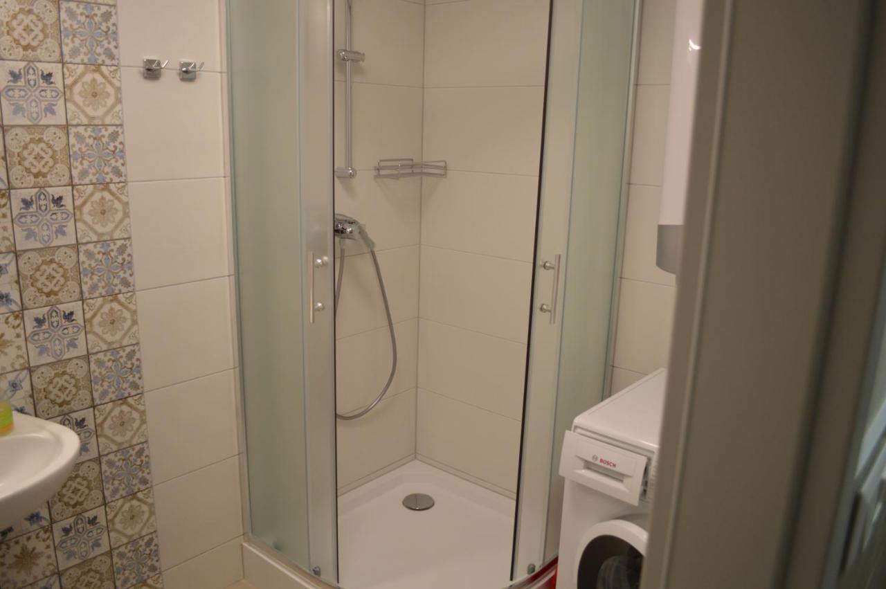 Appartamento Siofok Ezuestpart Granada 2 Koezvetlen Vizparti Apartman Esterno foto